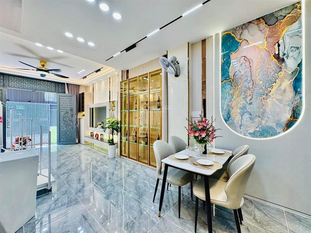 Chính chủ cần bán nhà nguyễn thị tần, p. chánh hưng, quận 8.giá 4tỷ870/66,6m2. shr
