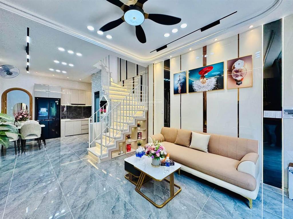 Chính chủ cần bán nhà nguyễn thị tần, p. chánh hưng, quận 8.giá 4tỷ870/66,6m2. shr