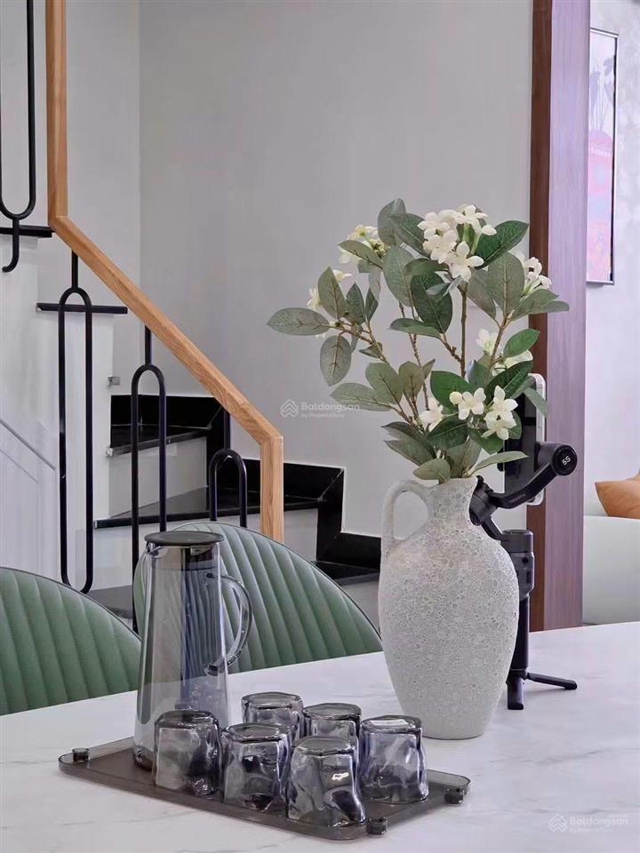 Bán nhà hẻm xe hơi giá 3tỷ990/66m2 trên đường ngô thị thu minh,p2,tân bình.sổ hồng riêng.