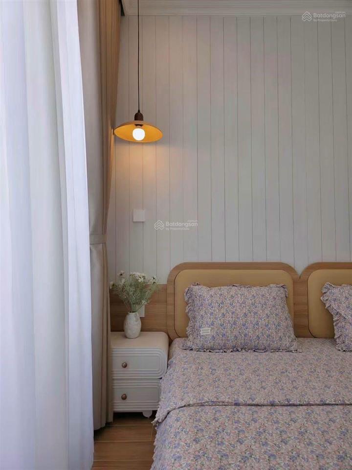 Tìm chủ mới bán nhà trên đường hoa lan  phường 2  phú nhuận.giá 6tỷ080/72,5m2. sổ hồng riêng