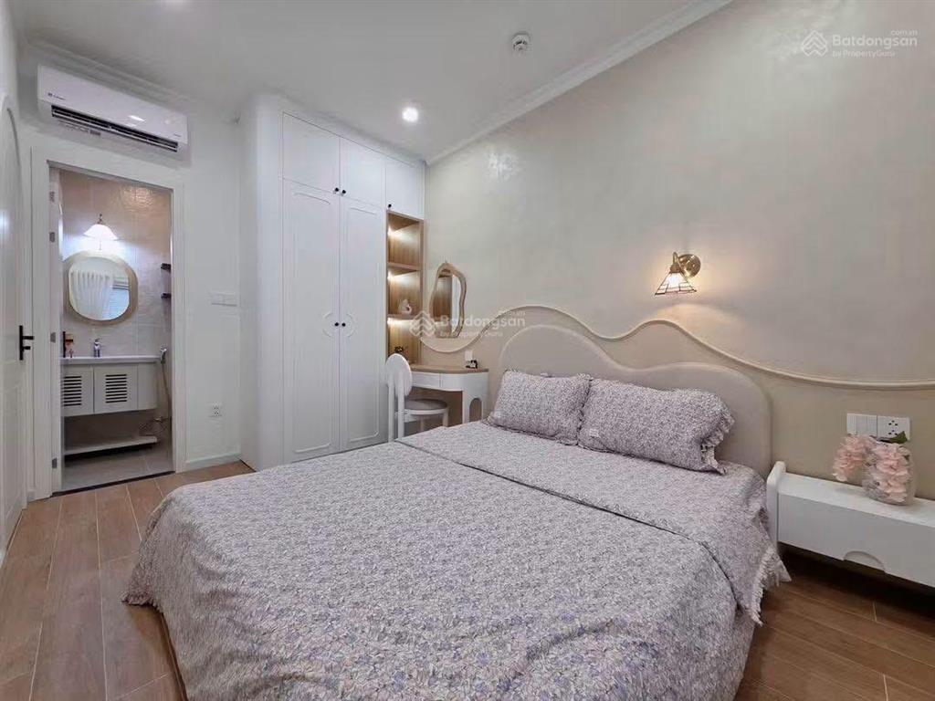 Tìm chủ mới bán nhà trên đường hoa lan  phường 2  phú nhuận.giá 6tỷ080/72,5m2. sổ hồng riêng