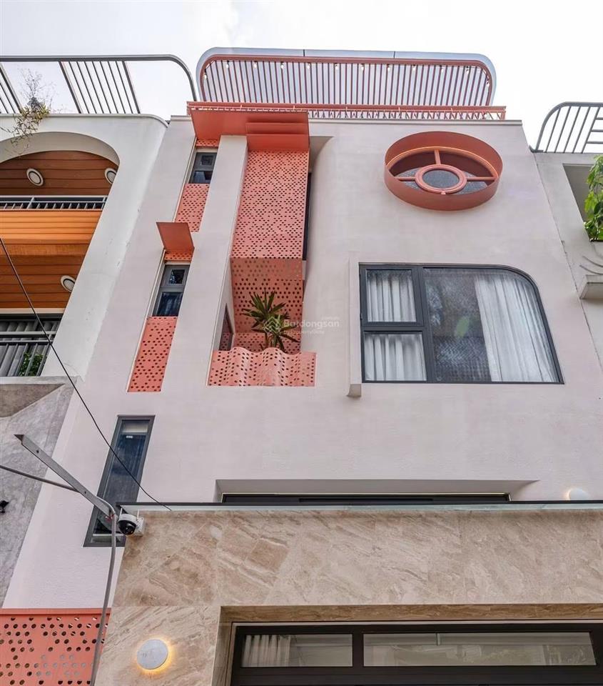 Nhà đẹp giá tốt chủ cần bán nhà đường lê hoàng phái,p17,gò vấp.giá 3tỷ960/65m sở hữu ngay.