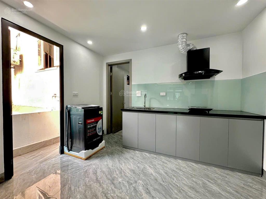 Căn hộ 1pn yên hòa  ngay nguyễn khang, sẵn full đồ, ban công cực thoáng  tiện ô tô