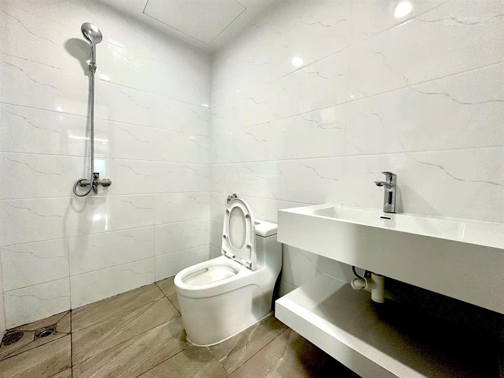 Căn hộ 1pn yên hòa  ngay nguyễn khang, sẵn full đồ, ban công cực thoáng  tiện ô tô