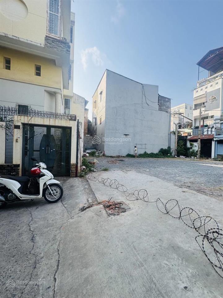 Đất tân bình 270m2, 15x17m, gần chợ phạm văn hai, lê văn sỹ giáp quận 3, 1 đời chủ, hơn 110 triệu/m