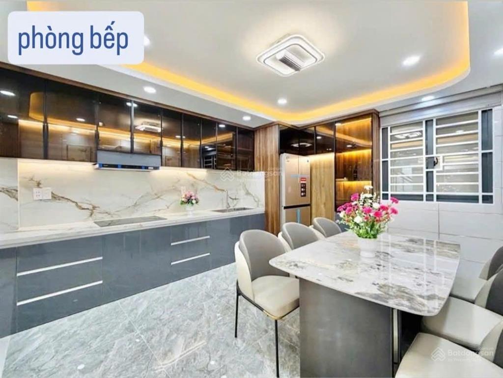 Bán nhà ngộp đ. tân cảng, bình thạnh, dt 85m2, cách ga metro (7 phút) hđ thuê 22tr/th