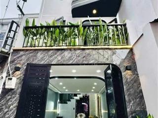 Bán gấp nhà đẹp xuất sắc đ. phạm ngọc thạch, q3, 72m2, giá 4,65 tỷ,gần đh kinh tế. hđ thuê 32 tr/th