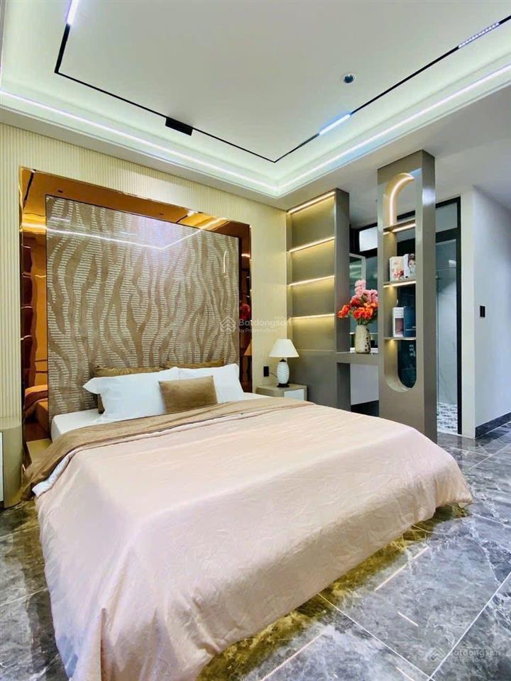 Siêu phẩm nhà an dương vương, q5, giá 4,2 tỷ,có thang máy, kế bên đh sài gòn hđ thuê 26 triệu/tháng