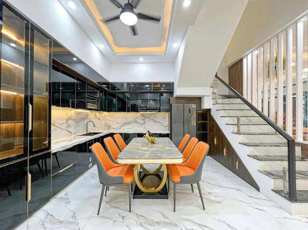 Nhà gần trường đh văn lang, nơ trang long, bình thạnh, dt 67m2, còn hđ thuê 20tr/tháng