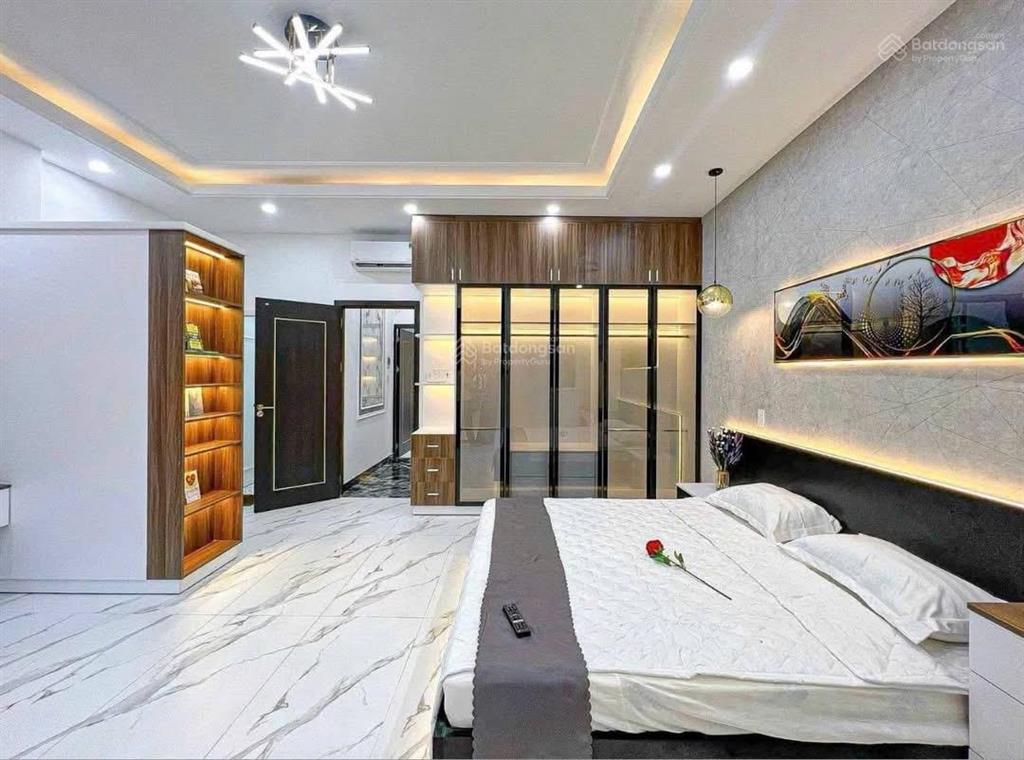 Nhà gần trường đh văn lang, nơ trang long, bình thạnh, dt 67m2, còn hđ thuê 20tr/tháng