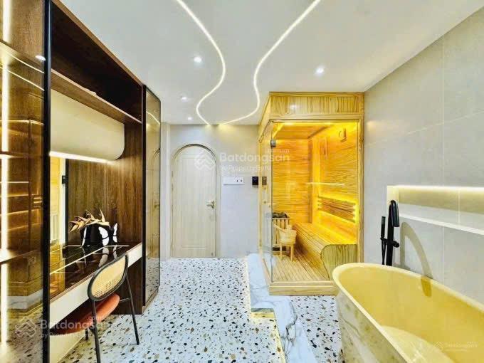 Đ. cao thắng, quận phú nhuận, 69m2, giá 4,89 tỷ, có hđ thuê sẵn 29tr