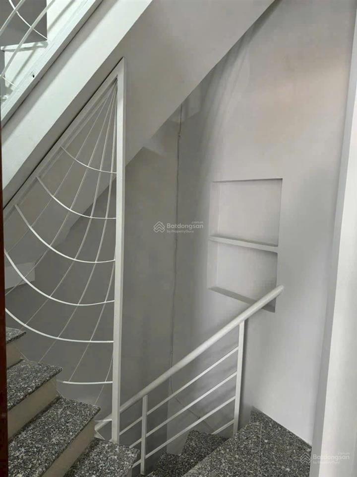 Mặt tiền nguyễn phi khanh, q1, dt hơn 60m2, giá 4,85 tỷ, có hđ thuê sẵn 29tr/tháng