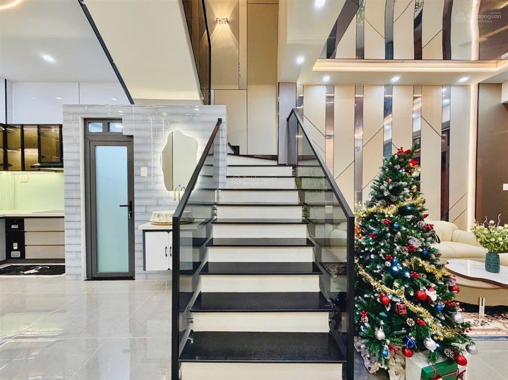 Bán nhà nơ trang long, bình thạnh, dt 70m2, gần học viện cán bộ, còn hđ thuê 26tr