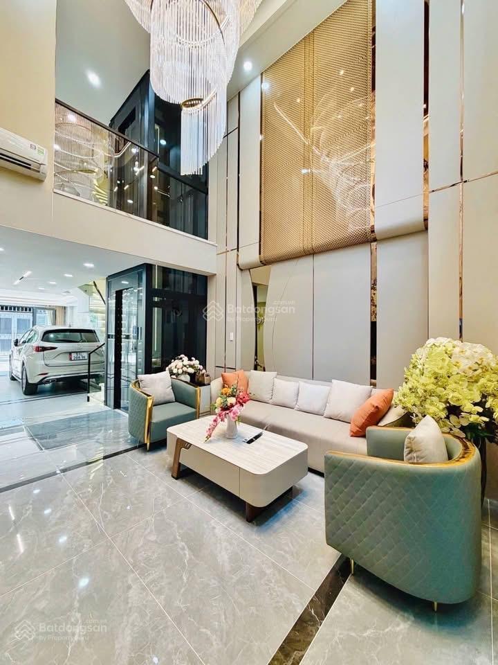 Bán tại trần phú, q5, giá cực chất với 67m2, giá 5,67 tỷ, gần ngã 6 cộng hòa, đang cho thuê 31tr