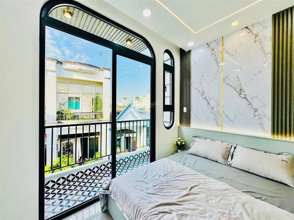 Bán nhà riêng tại hồ văn huê, 40 m2, giá 4,5 tỷ, 3pn, 3wc, ra sân bay chỉ hơn 5 phút