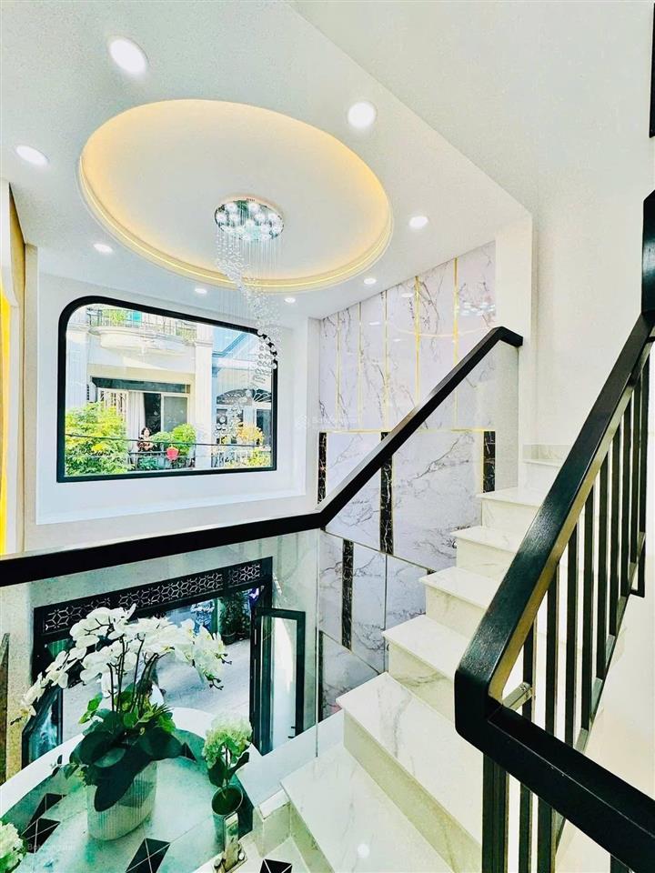 Bán nhà riêng tại hồ văn huê, 40 m2, giá 4,5 tỷ, 3pn, 3wc, ra sân bay chỉ hơn 5 phút