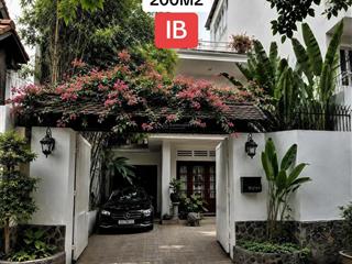 Bán nhà riêng tại cộng hòa, tân bình, 200m2, (10x20m), ra sân bay chỉ 10 phút