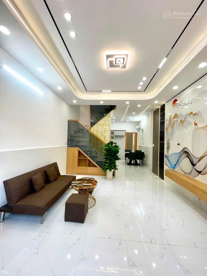 Nhà nhỏ mà xin đ. bà huyện thanh quan, q3, 4 tỷ, giá siêu hời, 48m2 (4,8x10m)