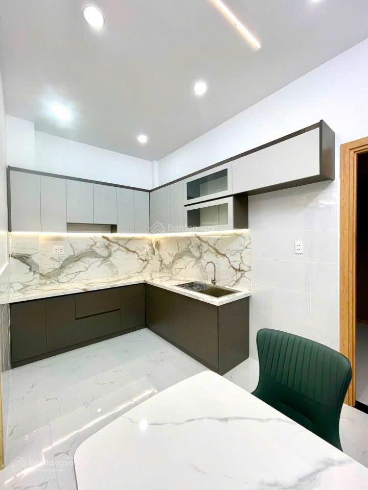 Nhà nhỏ mà xin đ. bà huyện thanh quan, q3, 4 tỷ, giá siêu hời, 48m2 (4,8x10m)