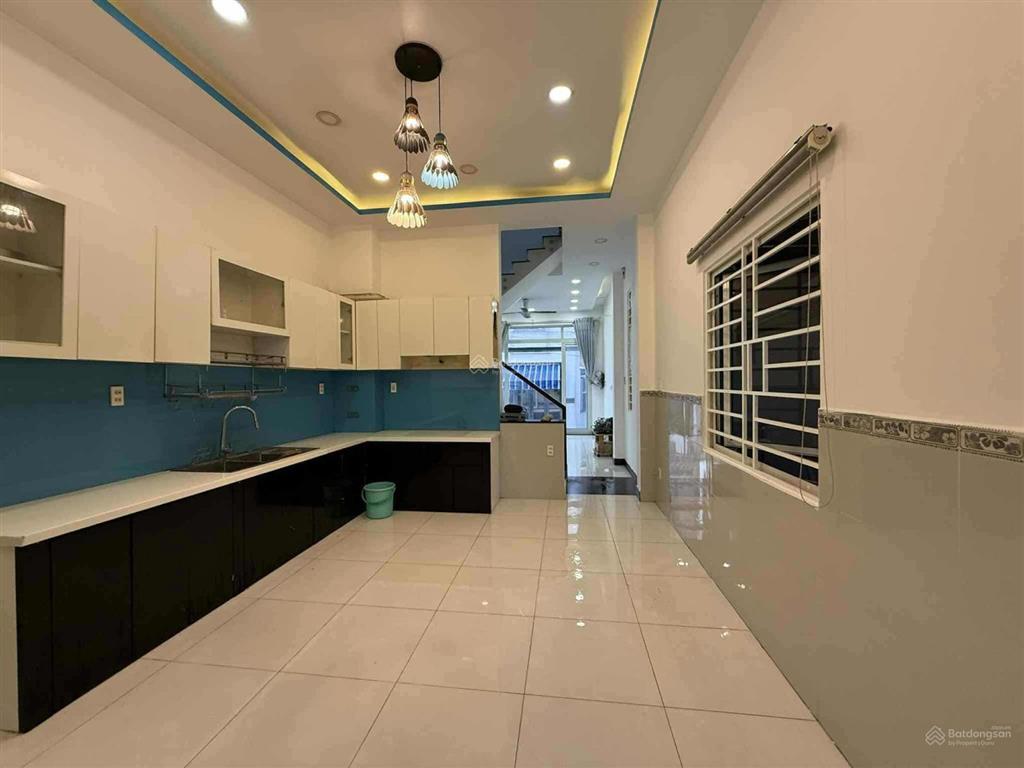 Hiếm có vô nhị nhà an phú đông, quận 12, 101m2 còn hđ thuê 15 tr/tháng