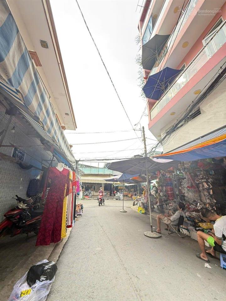 ( quận 7) bán nhà phố lô góc 2 mặt tiền kinh doanh  ngay chợ tân mỹ có thang máy  chỉ 22 tỷ