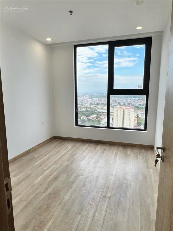 Bán cc 2pn, 2wc giá chỉ với 6 tỷ, 72m2 ở chung cư the wisteria, cách mỹ đình 7p di chuyển.