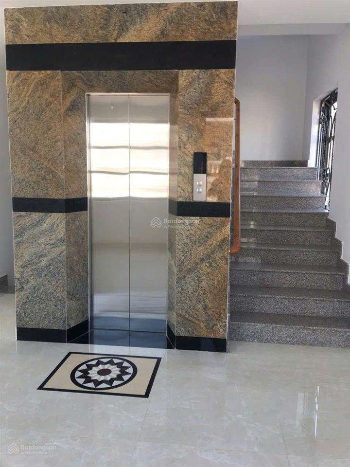 Gia đình cần bán nhanh căn góc cityland park hills  7,2x17