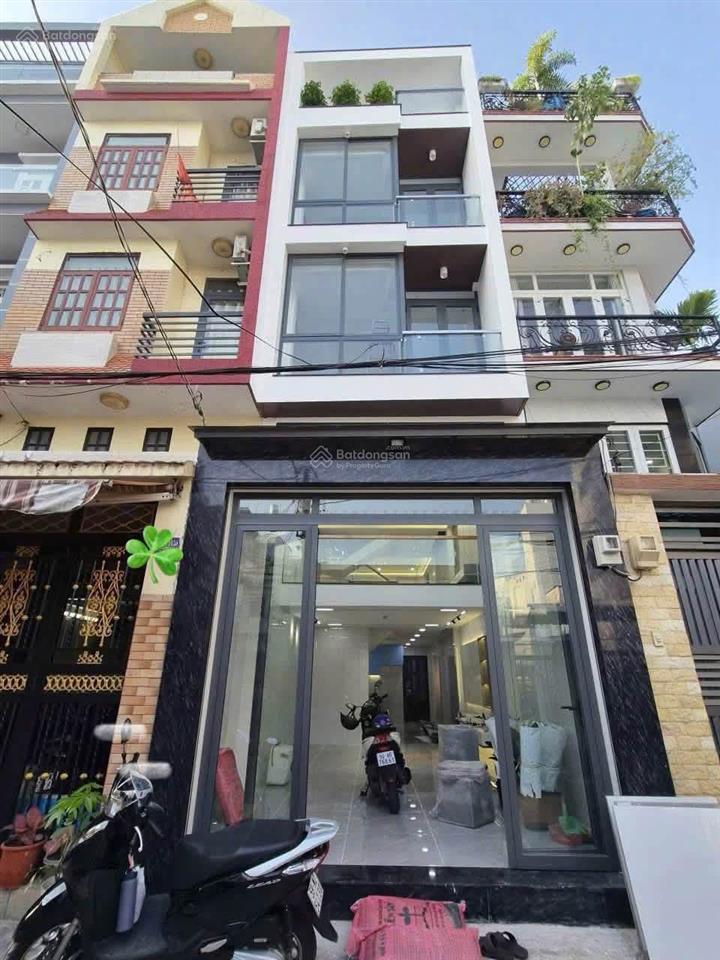Chủ ngộp giảm mạnh 800 triệu bán nhà lạc long quân, quận 11. 70m2  sẵn cho thuê 23triệu