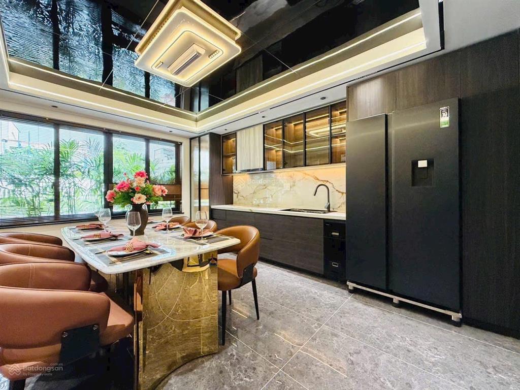 Bán nhà sổ hồng riêng đường võ thị sáu, quận 3. giá 6.69tỷ/73,6m2(4,6m x 16m) thiết kế có thang máy