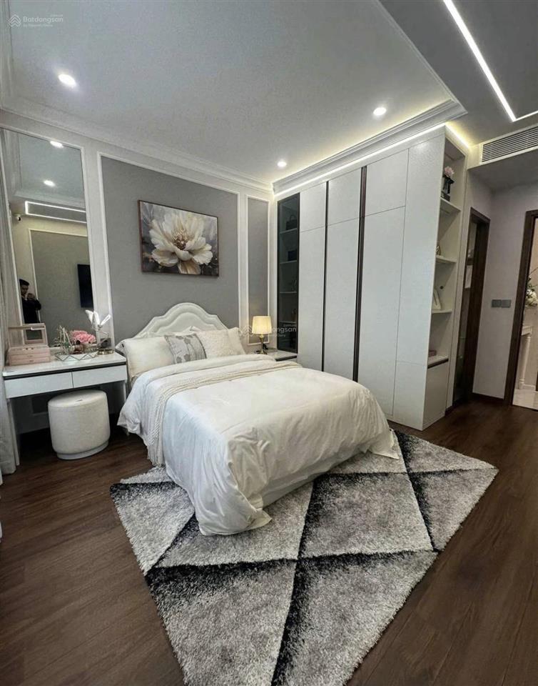 Nhà ngang hiếm 7m sẵn thang máy hẻm xe hơi ngay điện biên phủ, quận 3. giá 7.5tỷ/92,4m2. vuông vức