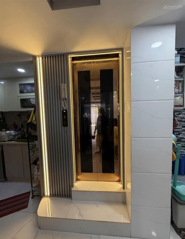 Nhà ngang hiếm 7m sẵn thang máy hẻm xe hơi ngay điện biên phủ, quận 3. giá 7.5tỷ/92,4m2. vuông vức