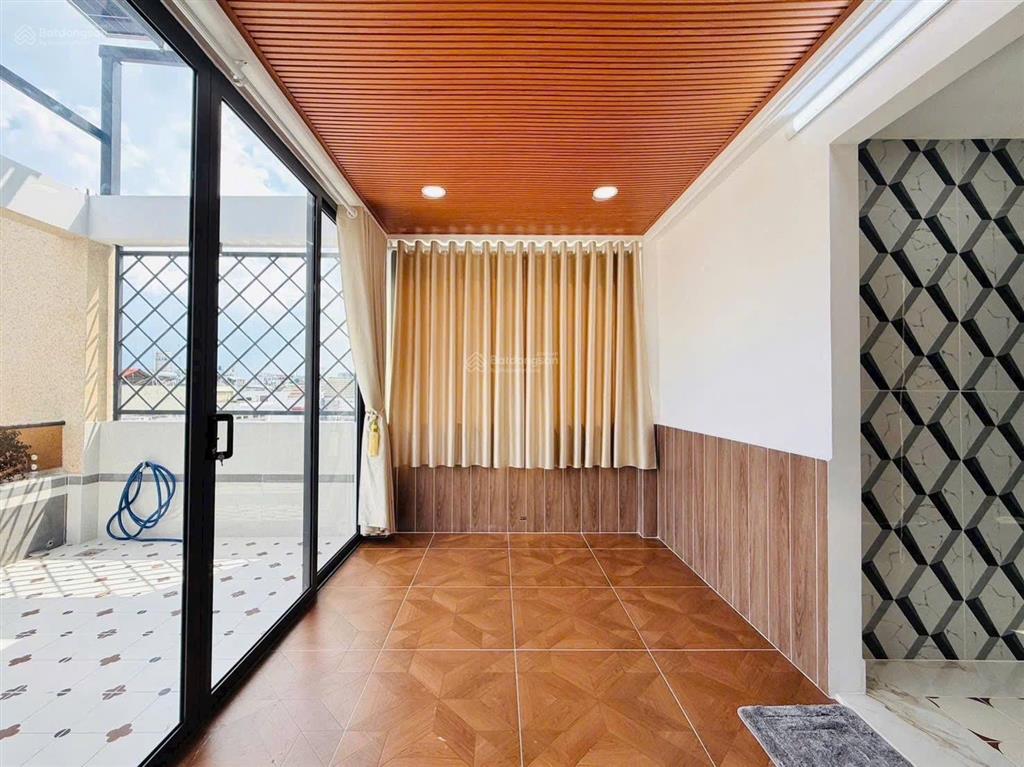 Chủ ngộp vốn bán nhà sẵn thang máy shr  nam kỳ khởi nghĩa, quận 3. giá 6.63tỷ/76m2  cho thuê 30tr