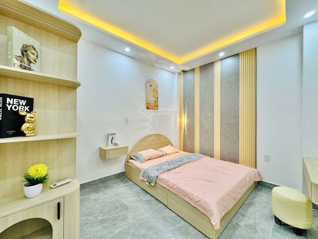Tăng bạt hổ 31 m2 4 tâng, hẻm thông tứ tung giá 6.3 tỷ giảm còn 5.98 tỷ