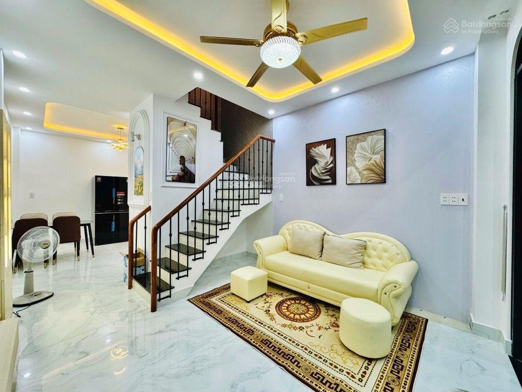 Tăng bạt hổ 31 m2 4 tâng, hẻm thông tứ tung giá 6.3 tỷ giảm còn 5.98 tỷ