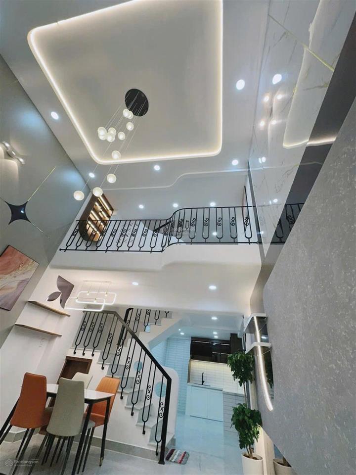 Bán nhà 46m2, 3 tầng 4 pn, chỉ 7.8 tỷ