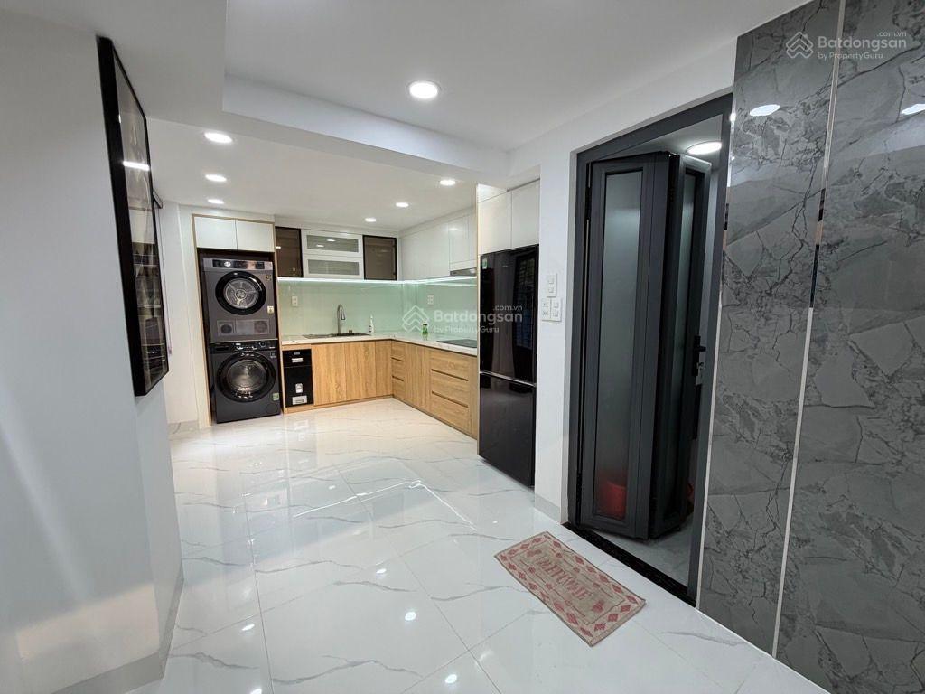 Bán nhà hxh, 40m2, 4 tầng btct 4pn, chỉ 7.95 tỷ có tl