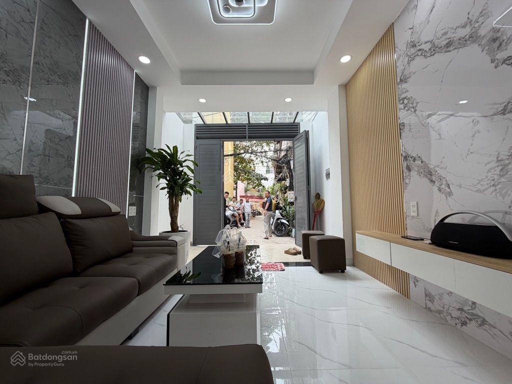 Bán nhà hxh, 40m2, 4 tầng btct 4pn, chỉ 7.95 tỷ có tl