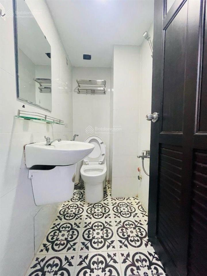 Bán nhà hxh 60m2 4 tầng có sẵn dòng tiền 35tr/tháng giá chỉ 8.5 tỷ