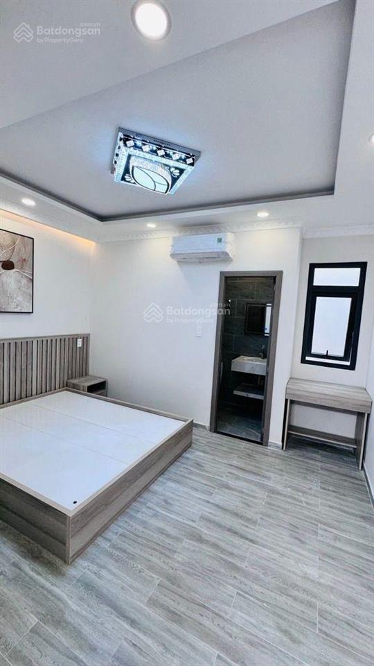 Nguyễn thị huỳnh phú nhuận  sát mặt tiền  oto vào nhà  full nội thất, 5y, 50m2 12.9 tỷ