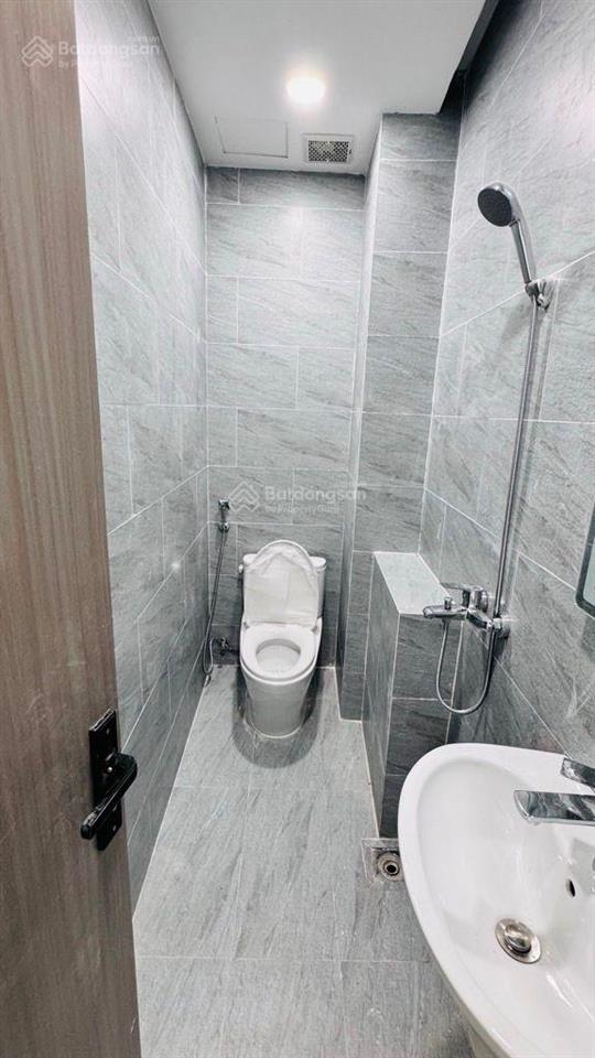 Nguyễn thị huỳnh phú nhuận  sát mặt tiền  oto vào nhà  full nội thất, 5y, 50m2 12.9 tỷ