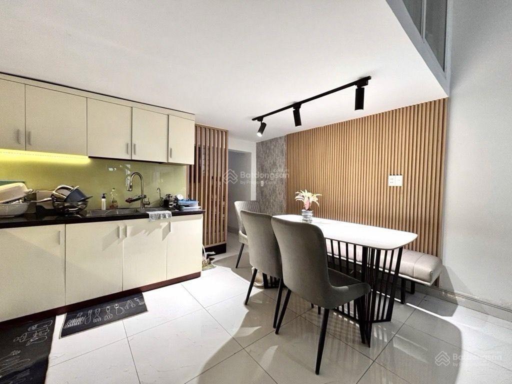 Bán nhà hẻm xe hơi nguyễn xí 64m2 5pn, full nội thất vào ở ngay giá 11.2 tỷ tl