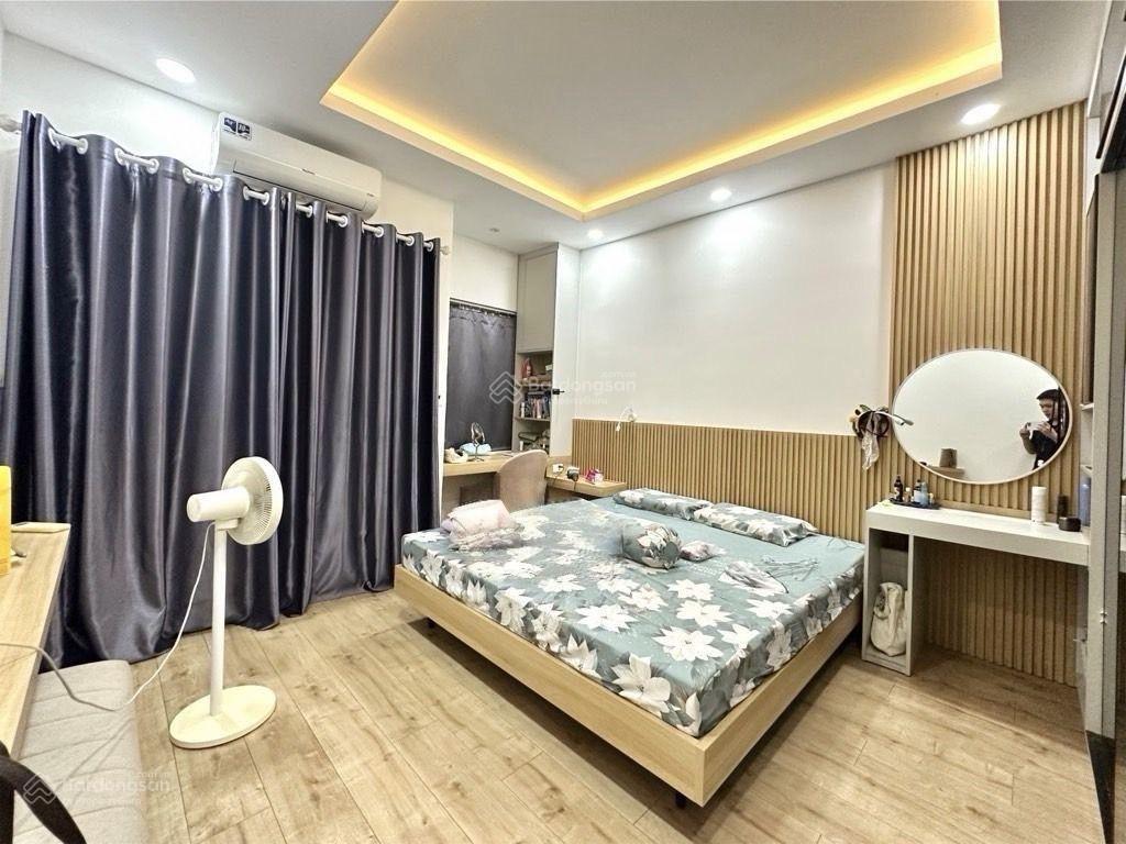 Bán nhà hẻm xe hơi nguyễn xí 64m2 5pn, full nội thất vào ở ngay giá 11.2 tỷ tl