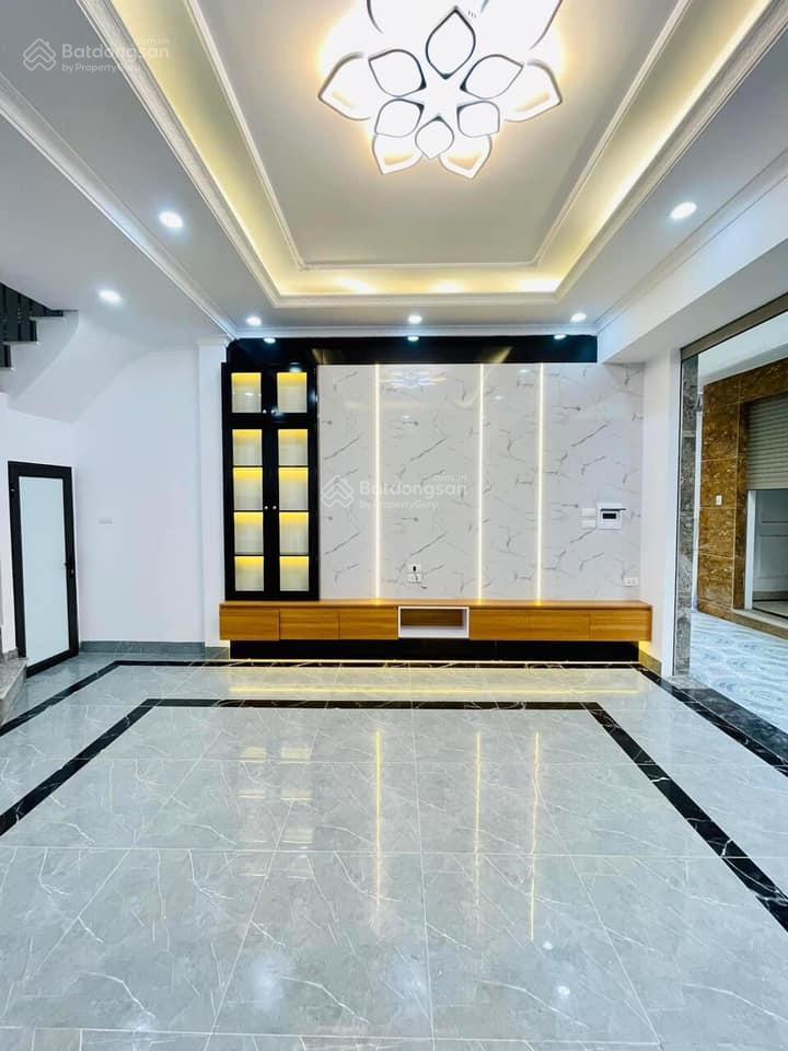 Bán nhà xây mới mặt phố hoa bằng 40m, (thang máy) mặt phố giá 15.8 tỷ!