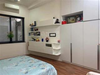 Cho thuê căn hộ 100 m phố đội cấn, 2 ngủ full đồ giá 13 tr!