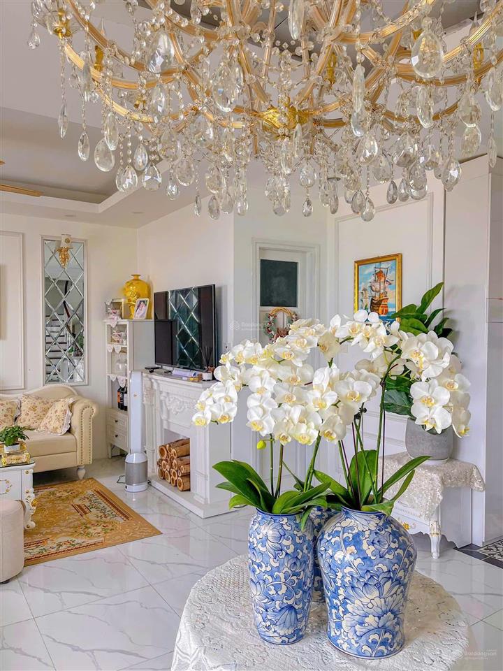 Căn cc 4pn, 2bc 181m2 tại chung cư b4  b14 kim liên chỉ 15 tỷ vnd, pháp lý đầy đủ.  0374 310 ***