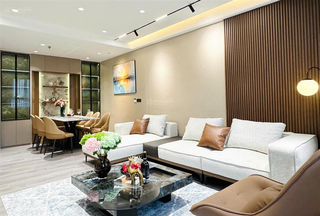 Chính chủ bán kinh đô tower chỉ 12 tỷ, 119m2 3pn.  0374 310 ***