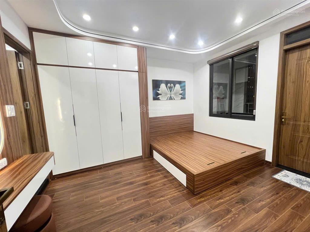 Giảm giá bán gấp ch 2pn 74m2 tại vinhomes west point chỉ 8,9 tỷ w3 sẵn sổ.  0374 310 ***