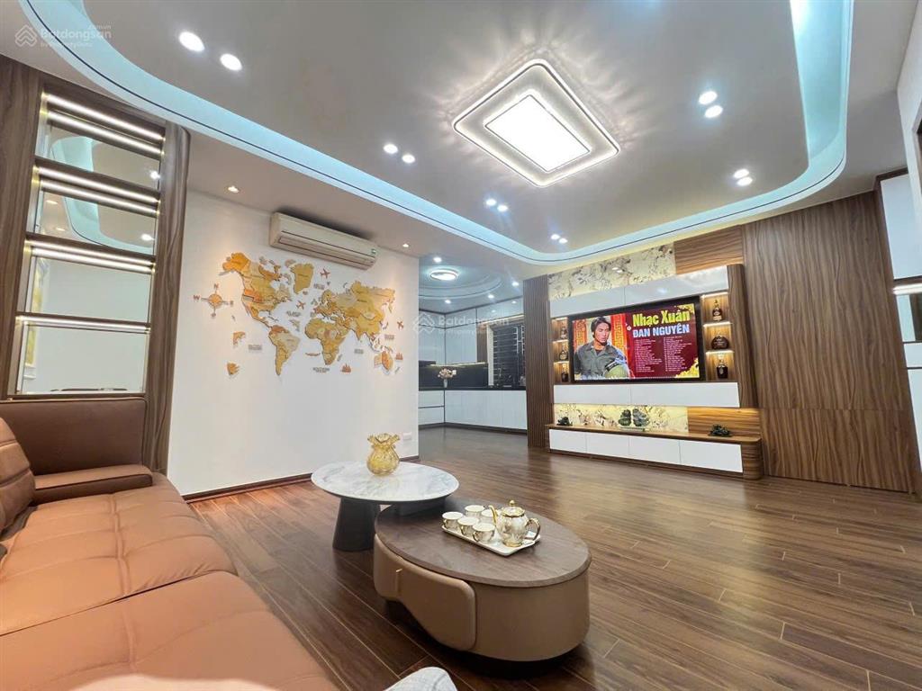 Chính chủ cần bán cc vinhomes west point, 9 tỷ, 70m2, 2pn, 1wc toà w2 sẵn sổ. 0374 310 ***