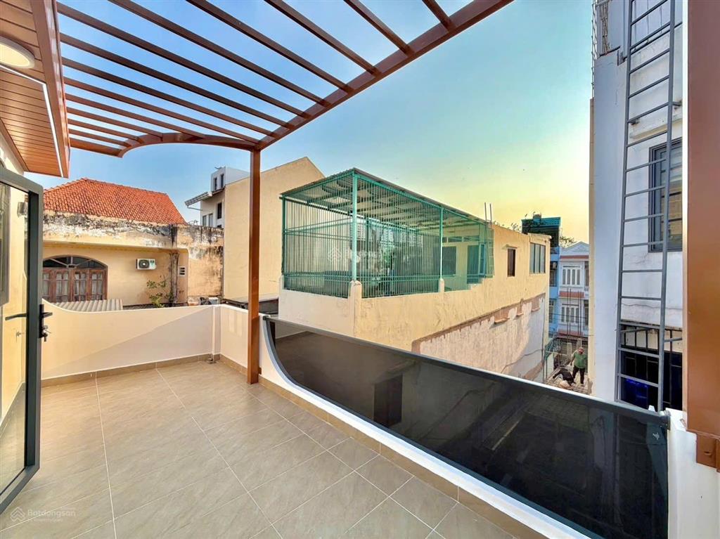 Ngay trung tâm bình thạnh  nơ trang long nhưng giá cực sốc chỉ 5 tỷ 880/74.2m2!!!