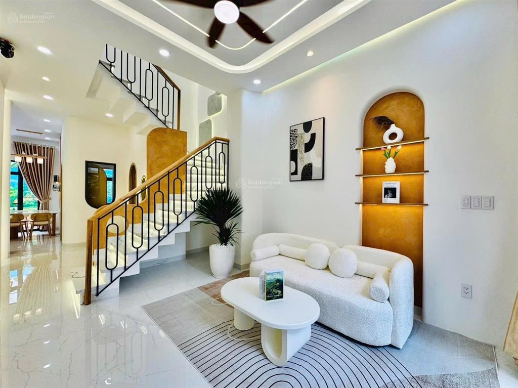 Chỉ hơn 6 đồng sở hữu ngay em nhà ngay trung tâm sài gòn  đề thám, quận 1 với dt 72m2!!!